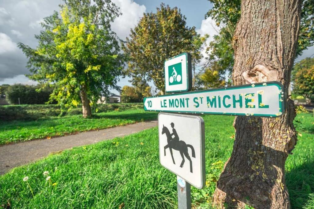 La Parenthese Amoureuse Pontorson Exterior foto